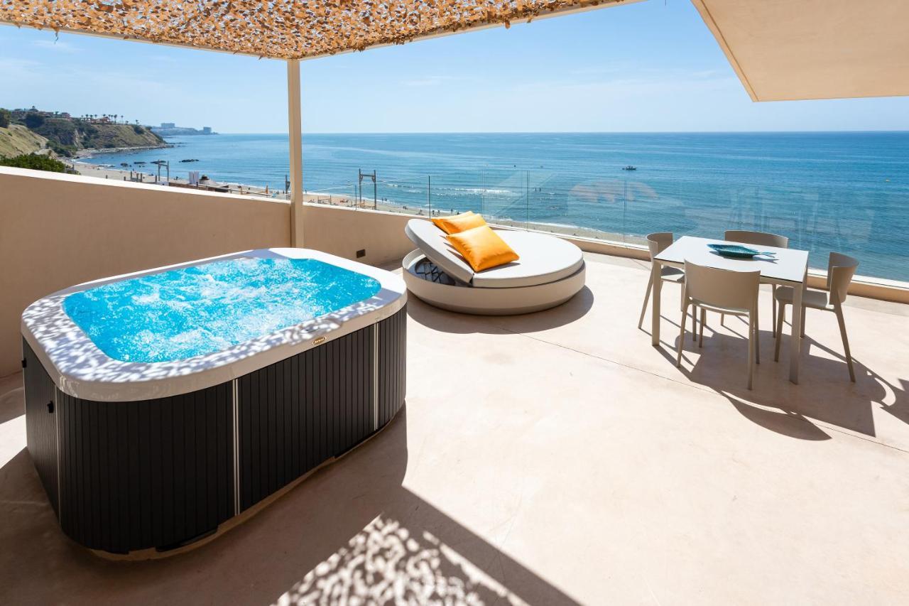 Higueron Rental Beach Club Suites เบนัลมาเดนา ภายนอก รูปภาพ