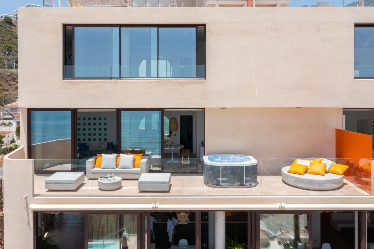 Higueron Rental Beach Club Suites เบนัลมาเดนา ภายนอก รูปภาพ