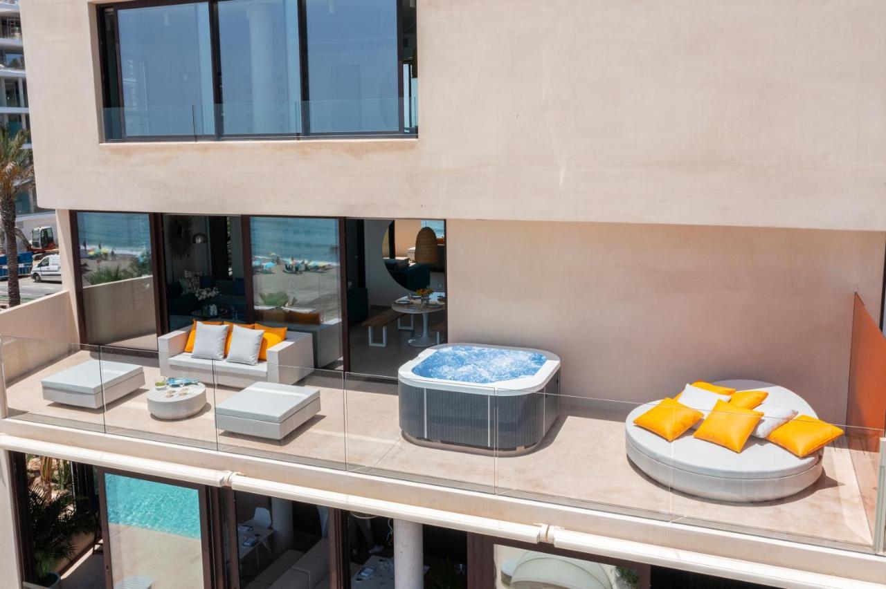 Higueron Rental Beach Club Suites เบนัลมาเดนา ภายนอก รูปภาพ