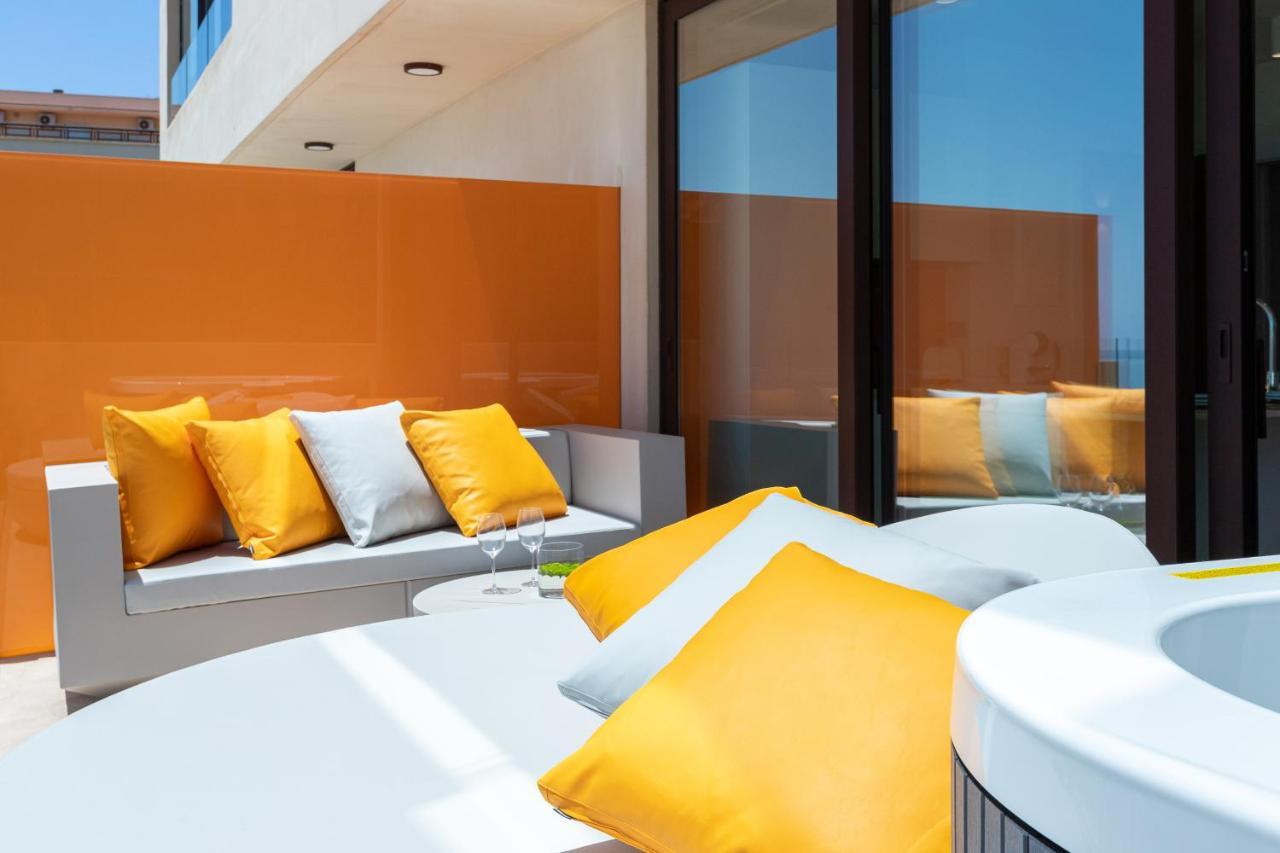 Higueron Rental Beach Club Suites เบนัลมาเดนา ภายนอก รูปภาพ