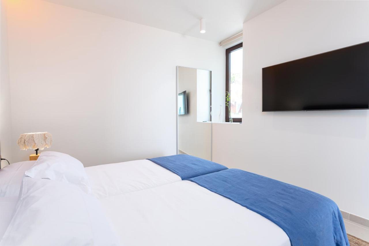 Higueron Rental Beach Club Suites เบนัลมาเดนา ภายนอก รูปภาพ