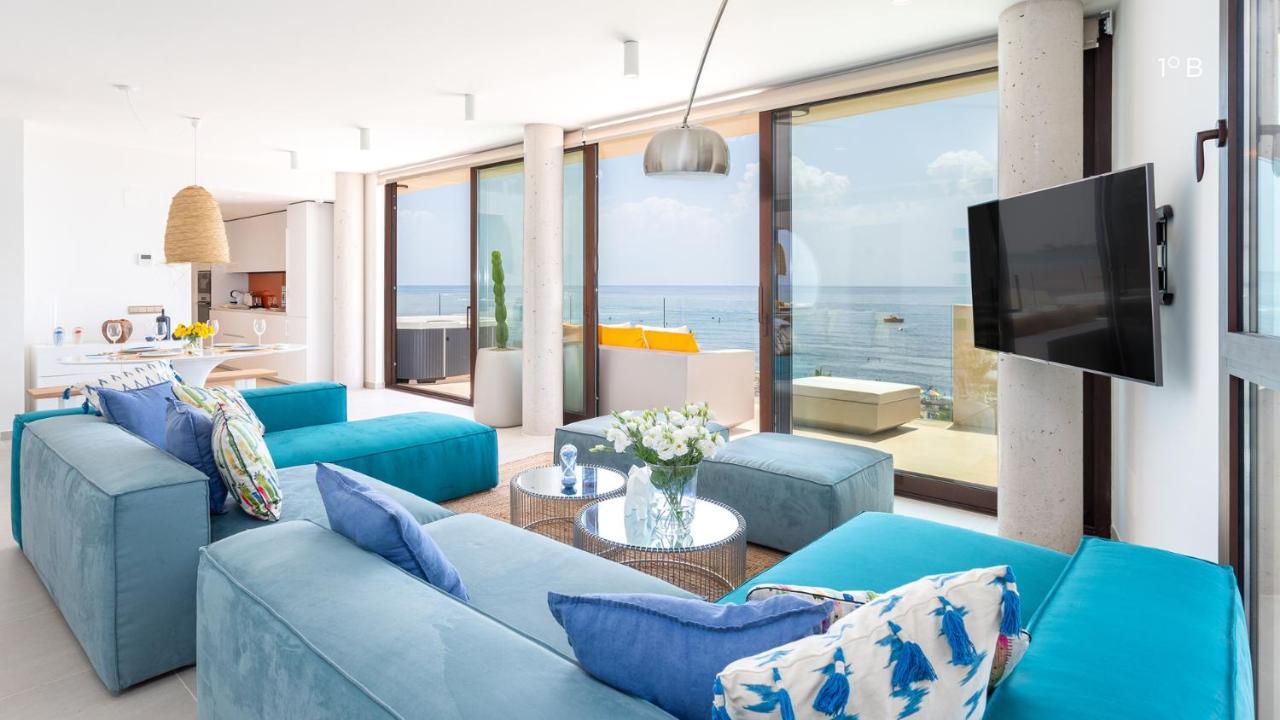 Higueron Rental Beach Club Suites เบนัลมาเดนา ภายนอก รูปภาพ