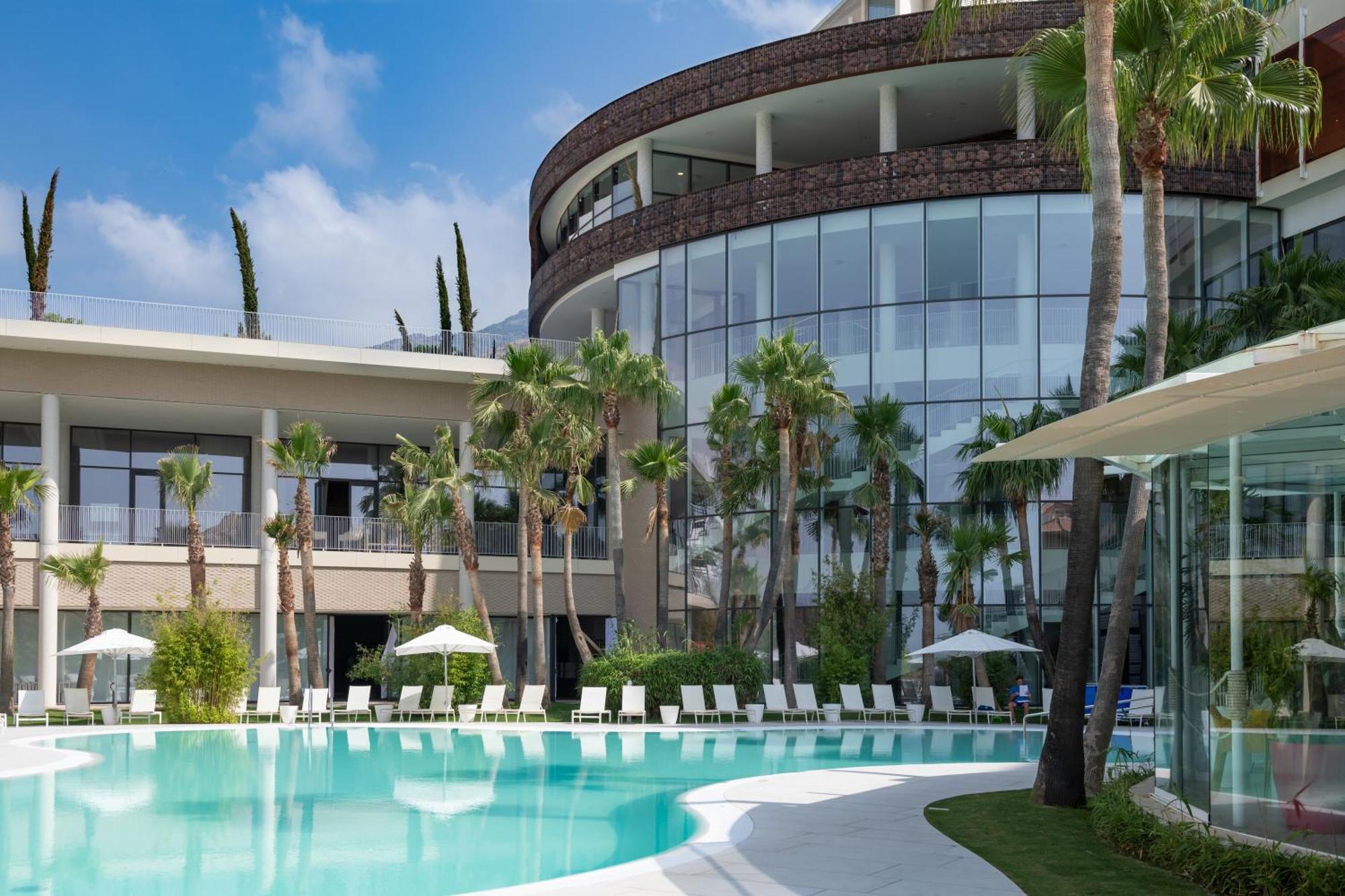 Higueron Rental Beach Club Suites เบนัลมาเดนา ภายนอก รูปภาพ